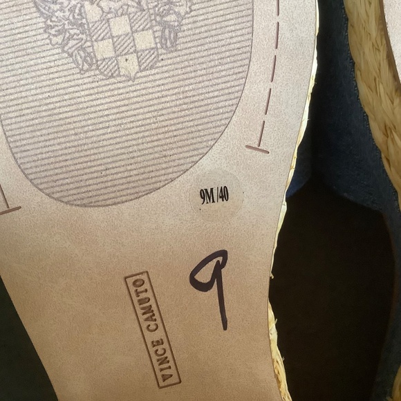 Vince Camuto Meterry Adjustable Wedge Sandals Denim SZ 9 - Picture 14 of 16